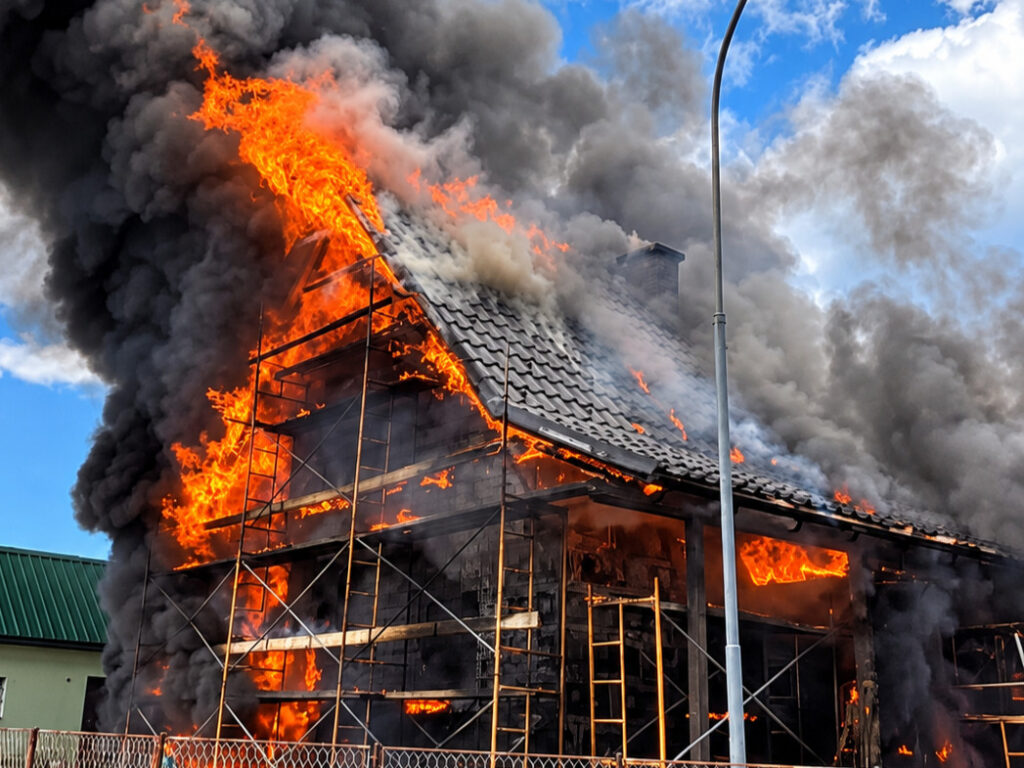 Hund bei Wohnhausbrand gerettet
